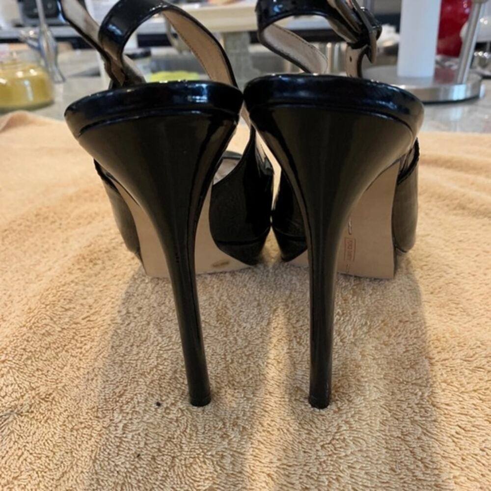 Vince Camuto women’s steletto black patent leather heels. Size 9.5 M - Picture 8 of 13